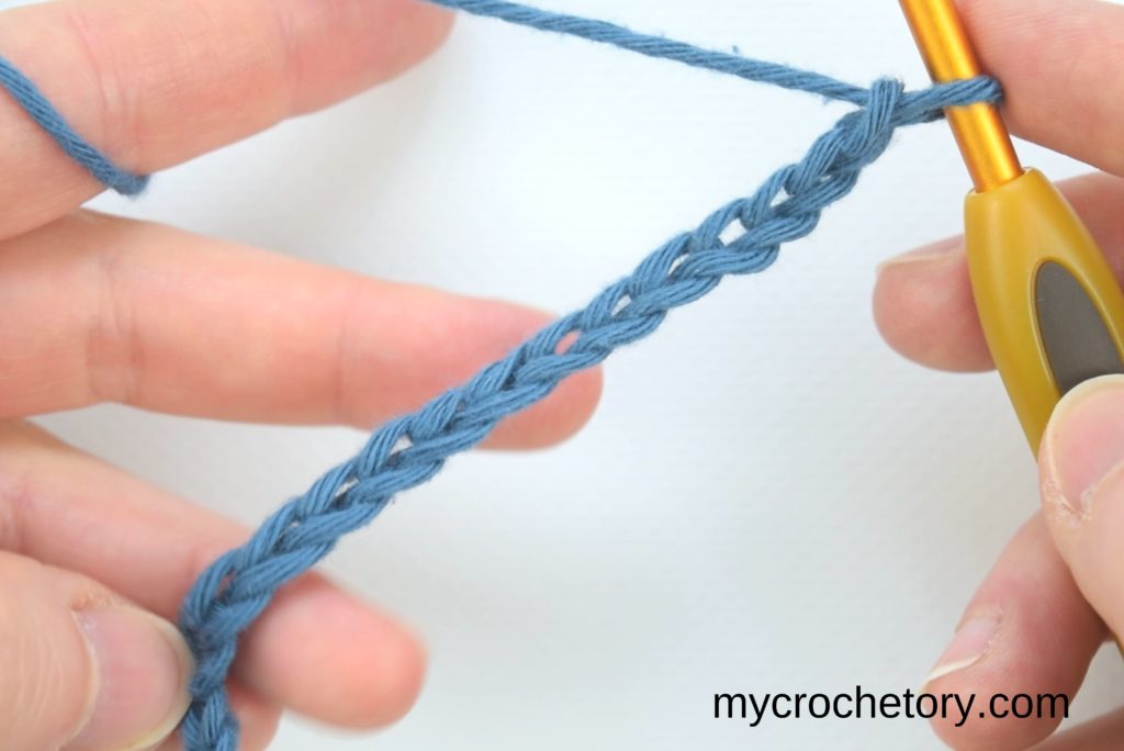 How to double crochet for beginners: the chain.
