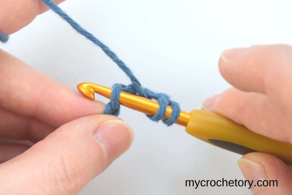 How to double crochet for beginners: inserting the hook.