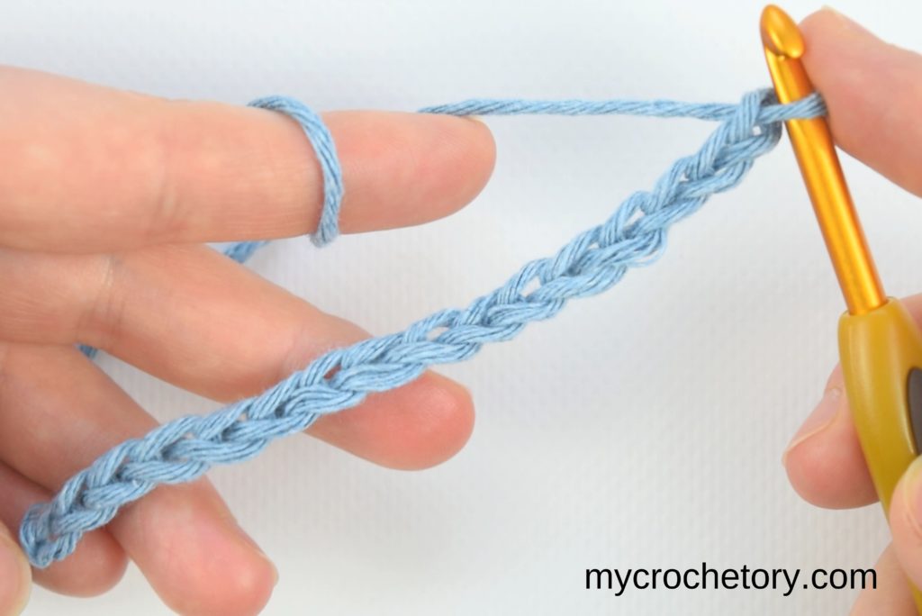 How to half double crochet: step 1