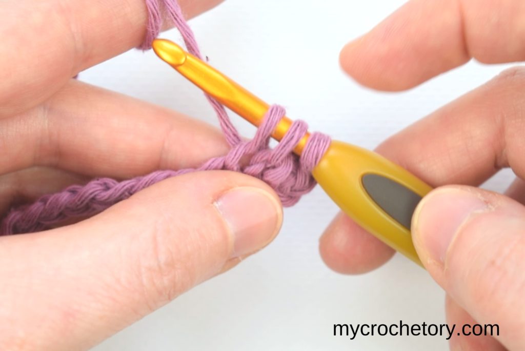 How to Single Crochet 2 Rows at once: 3 loops on the hook.