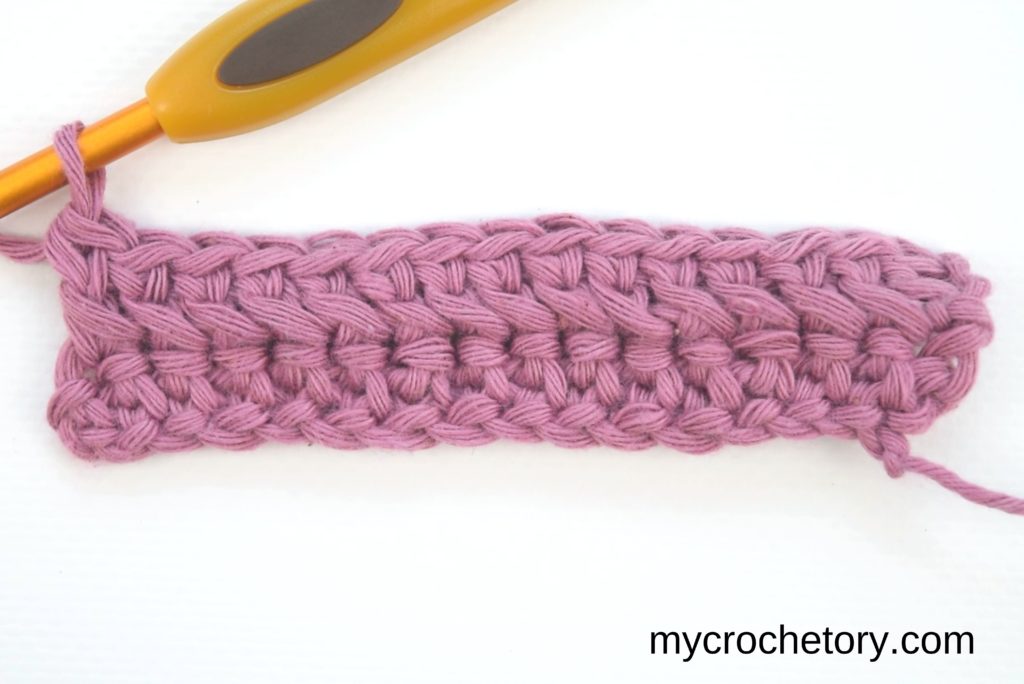 How to Single Crochet 2 Rows at once: row 3 and row 4 completed.