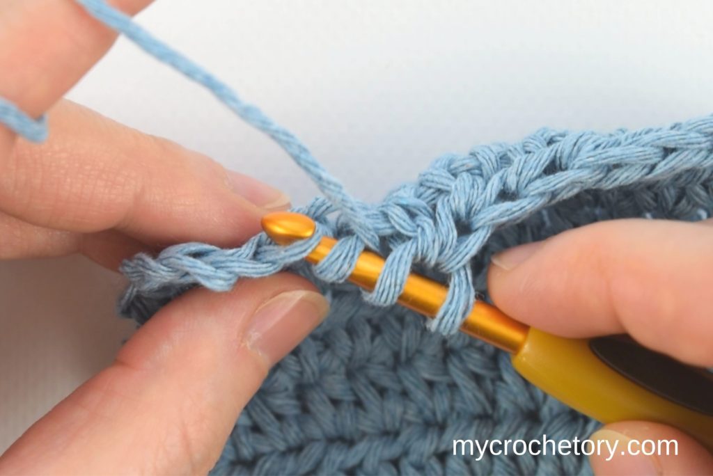 Half Double crochet: How to crochet an invisible decrease.