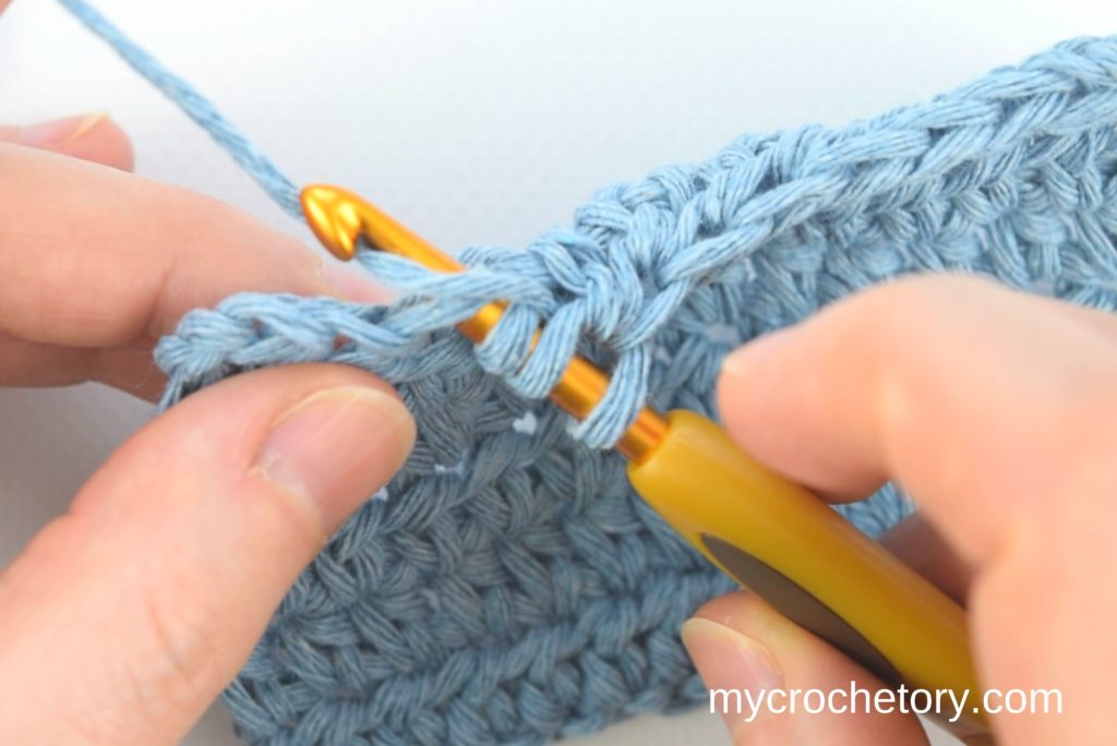 Half Double crochet: How to crochet an invisible decrease.