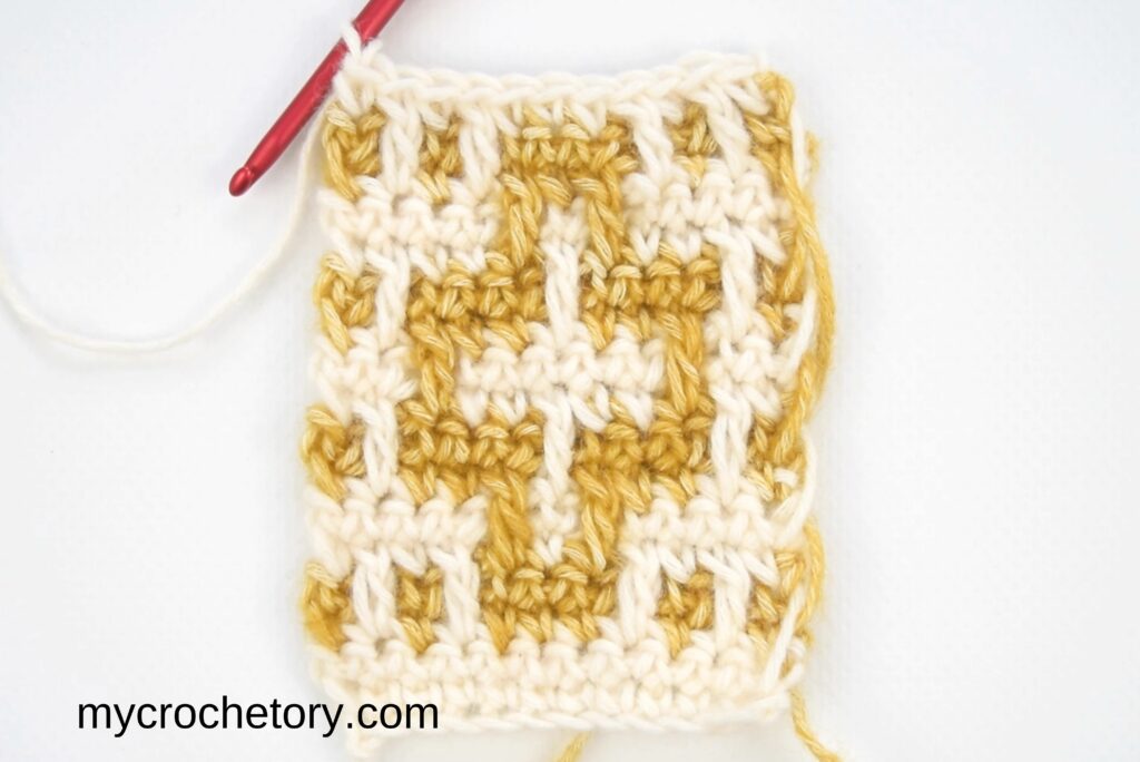 Mosaic crochet in rows: 17th row