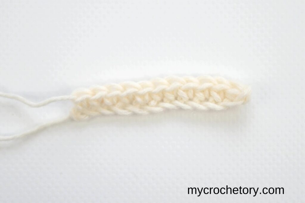 Mosaic Crochet Tutorial: first row