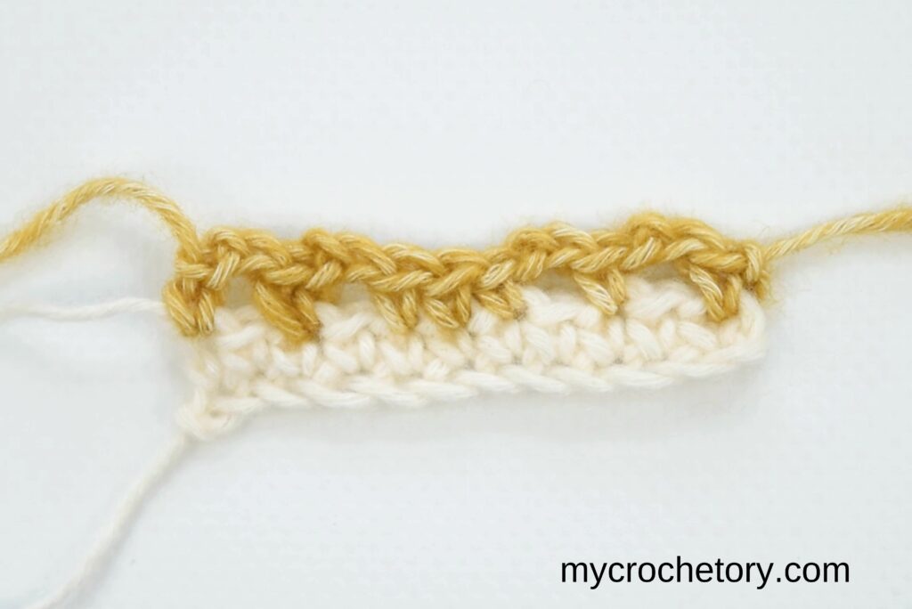 Mosaic Crochet Tutorial: second row