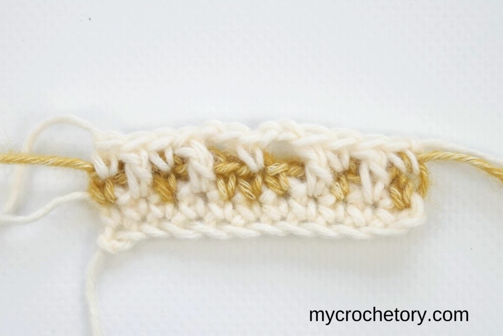 Mosaic Crochet Tutorial: third row