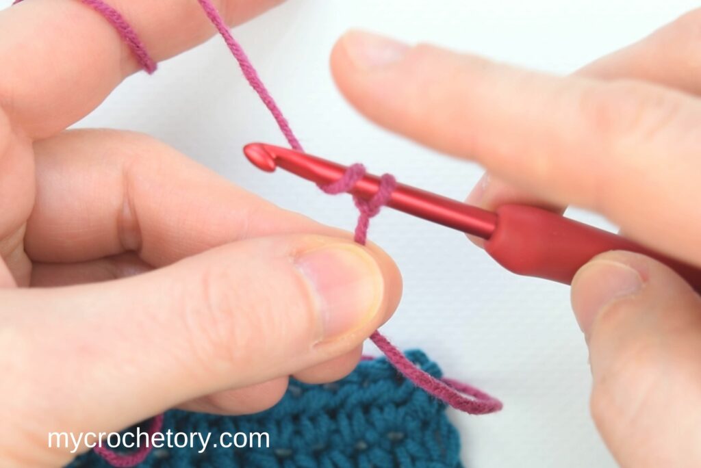 How To Crochet Standing Stitches: half double crochet - yarning over