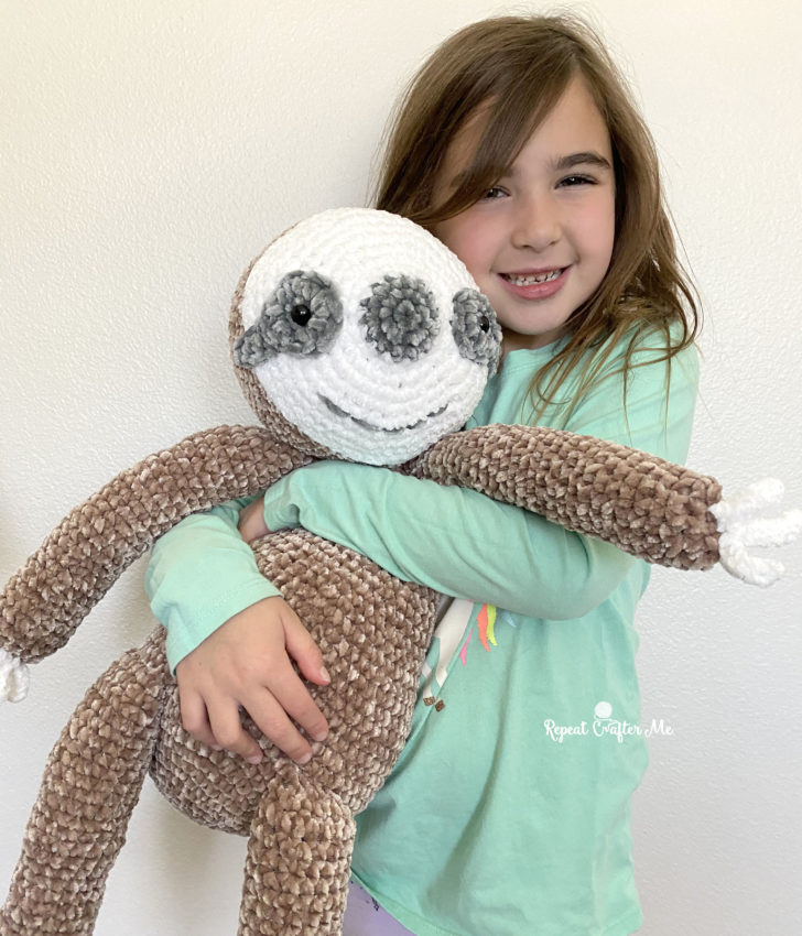 Big crochet sloth. This crochet animal pattern free is perfect for kids