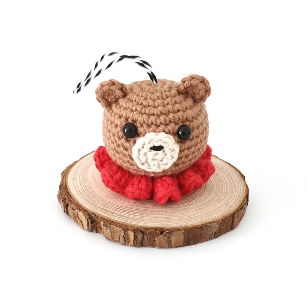 Cute crochet bear ornament. This crochet animal pattern free is perfect for Christmas.