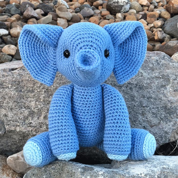 Cute crochet elephant for intermediate skill. This crochet animal pattern free is great for safari sets.