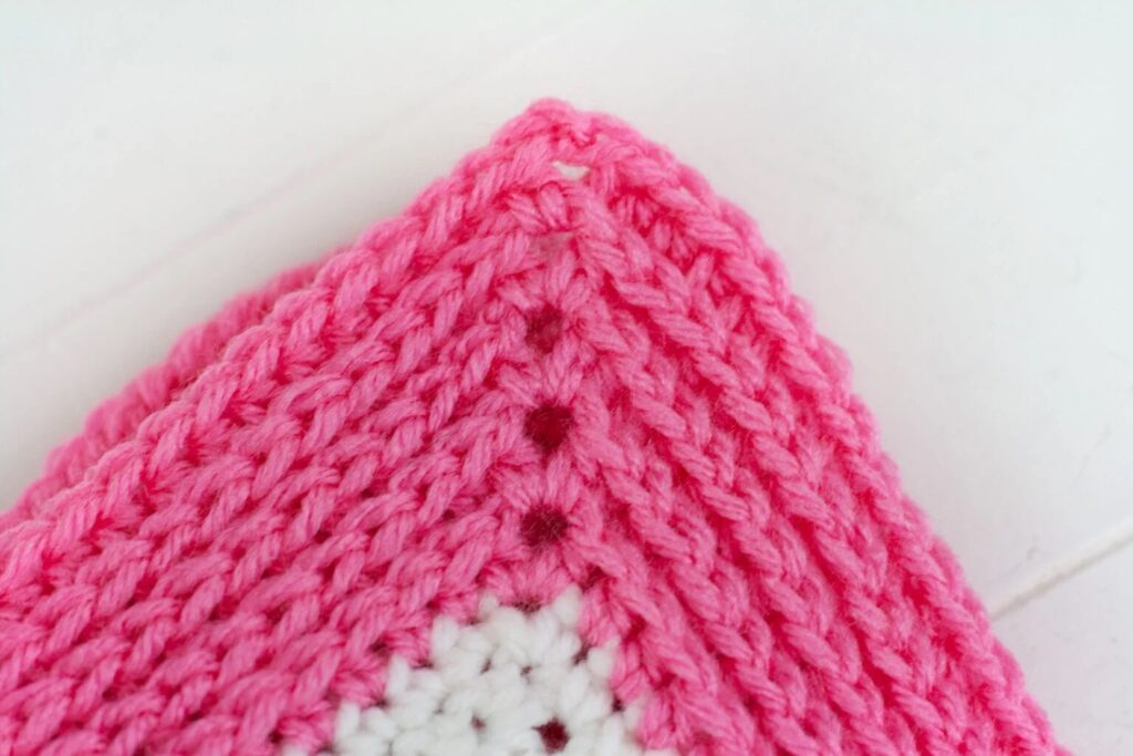 Crochet borders easy: versatile Camel Stitch Blanket Border for a textured finish on any blanket.