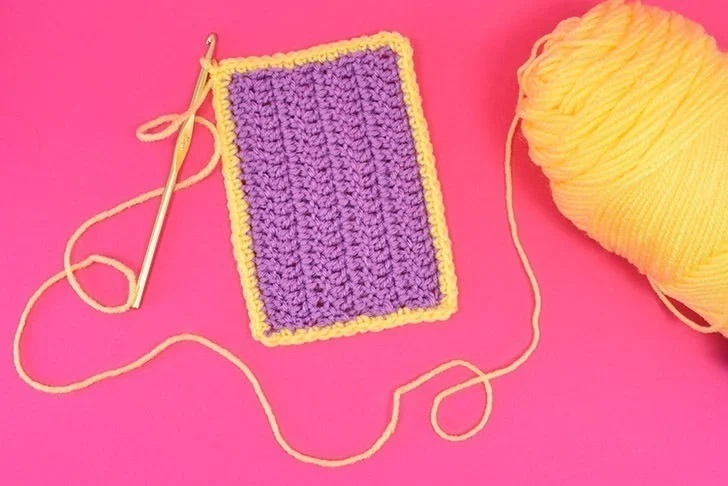 Crochet borders easy: Single Crochet Border Edge for neat and tidy finishes.