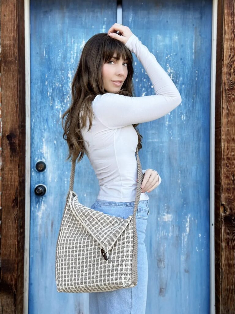 Sleek Cade crossbody bag with minimalist design – simple crochet bags patterns.